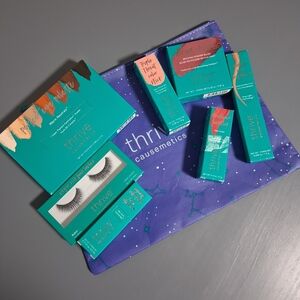 Thrive Causemetics Makeup Set with Bag